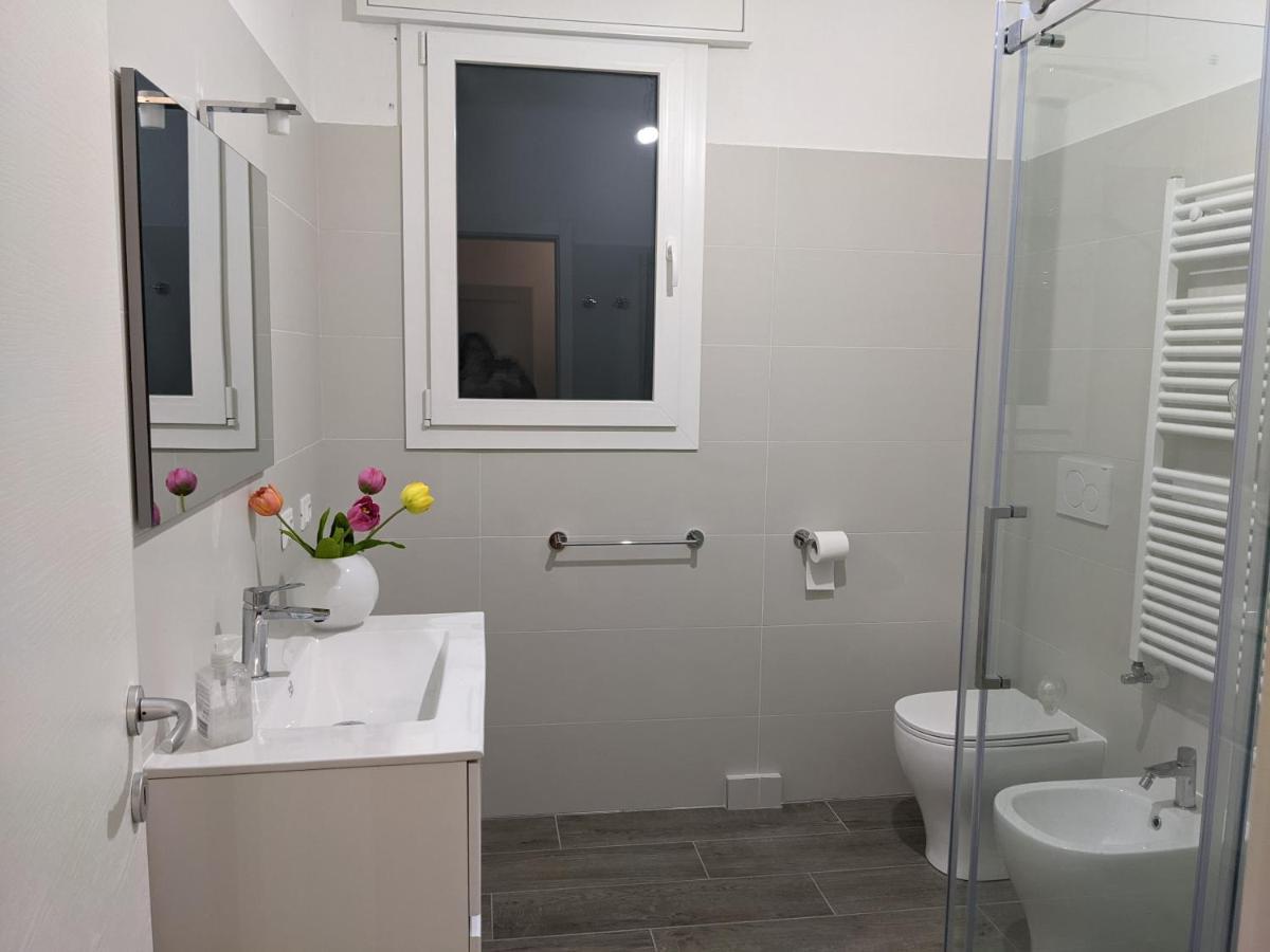Appartamento Con Tre Stanze Da Letto Венеция Экстерьер фото